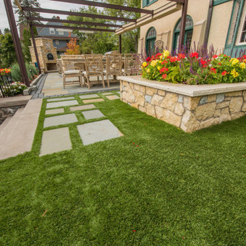 Charming Outdoor Kitchen and Lounge