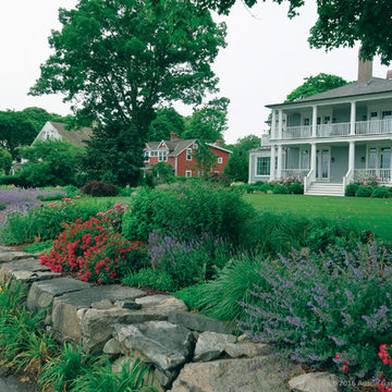 Circular Waterfront Garden - Darien, CT