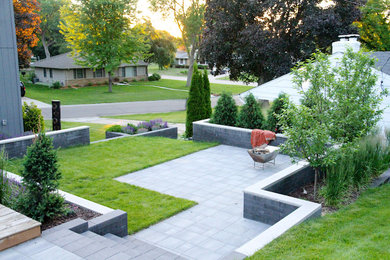 Clean and Sharp Landscape and Patio
