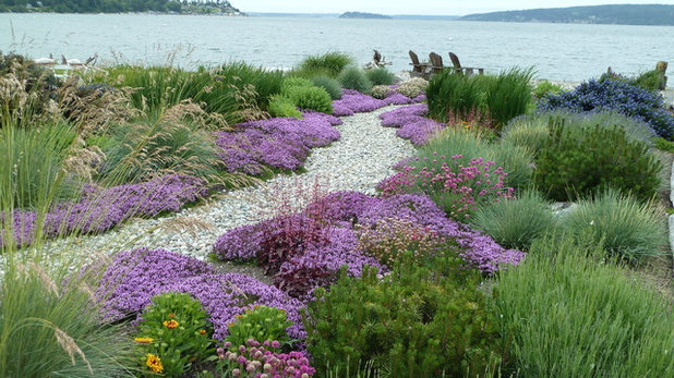 American Traditional Garden by Lankford Associates Landscape Architects