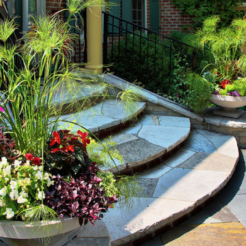 Colonial Charm - Glenview Residence