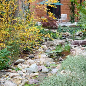 Colonial Style Holliday Zen Garden & Water Feature