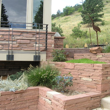 Colorado Red Flagstone Dry Stack Walls with 5% Colorado Buff Flagstone