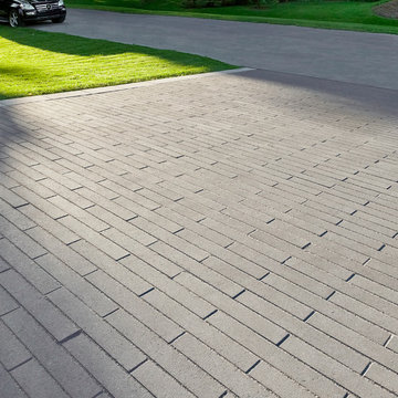 Contemporary Driveway