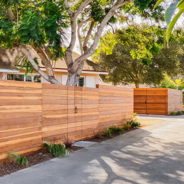 Contemporary Fence on the Mesa