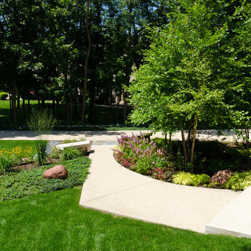 Contemporary Front Walk - Brookfield