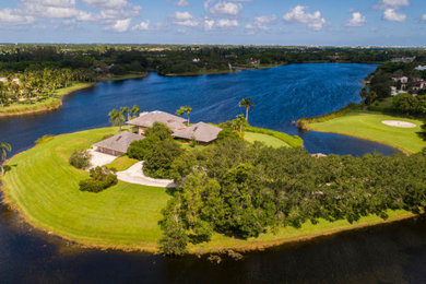 Contemporary Peninsula Property | 6007 Le Lac Road, Boca Raton, Florida