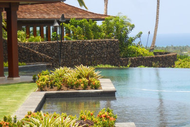 ハワイにあるコンテンポラリースタイルのおしゃれな庭の写真