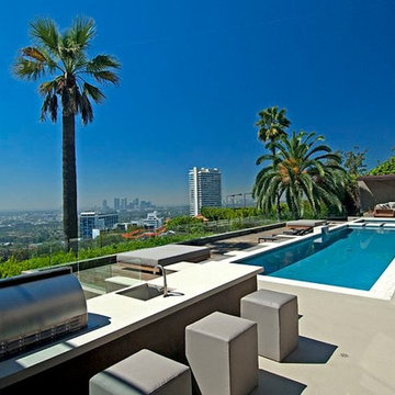 Cordell Drive Hollywood Hills modern home backyard swimming pool & outdoor kitch