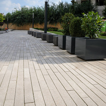 Corvin promenade: elegant stone pavement