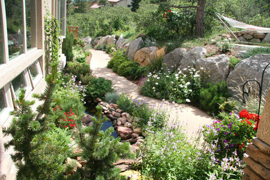 Cottage style plantings in the foothills of Colorado