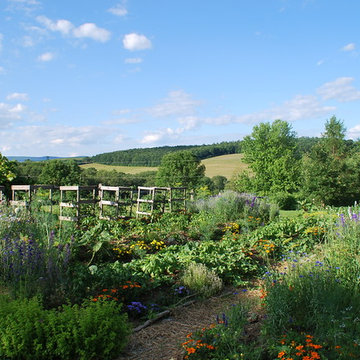 Country Farmhouse Garden