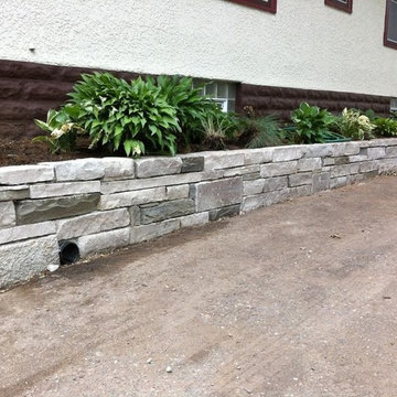County Blend Stone Retaining Wall