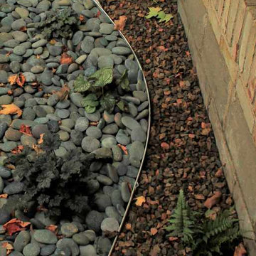 Courtyard Garden Dry Streambed Detail