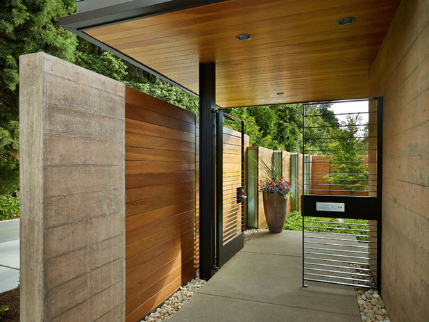 Contemporary Landscape by DeForest Architects