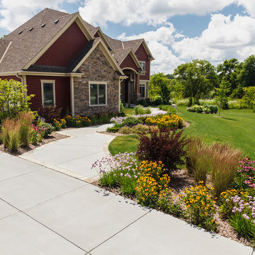 Craftsman Front Landscape - Grafton