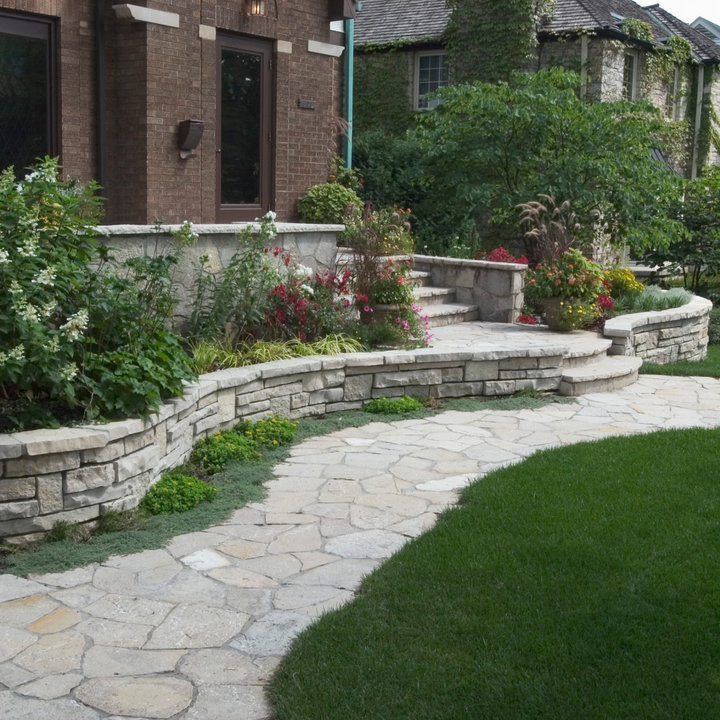 Curved Retaining Wall Photos & Ideas Houzz