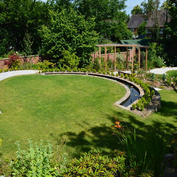 Curved Water Feature