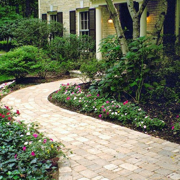 Curving Paver Front Walkway
