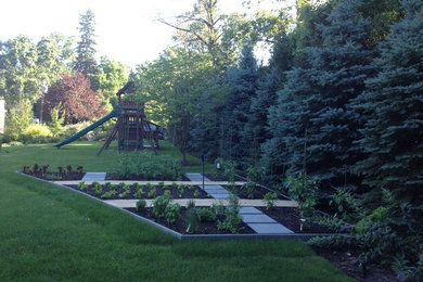 Inspiration for a modern landscaping in New York.