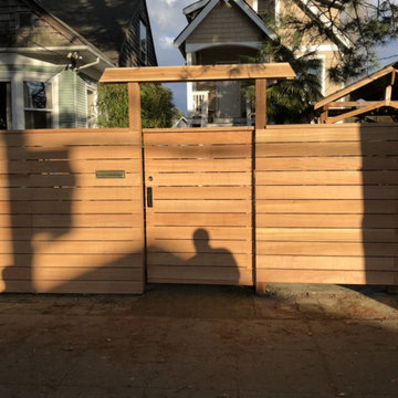 Custom Wood Fencing: Front yard