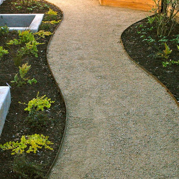 Decomposed granite paths, steel edging.