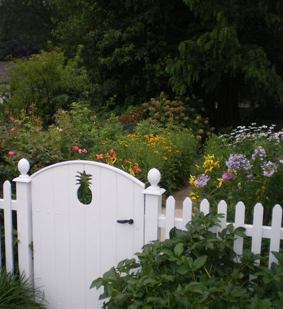 Traditional Landscape by Wallace Landscape Associates