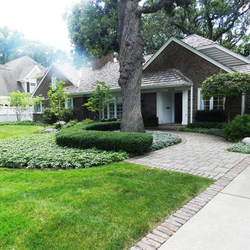 Downers Grove Front Walkway and Landscape