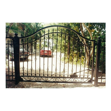 Driveway gates