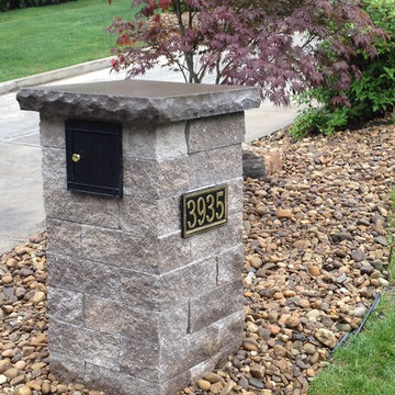 Driveway Retaining Walls and Mailbox Pillar