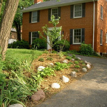 DYI Landscape - No Retaining Wall or Curb Necessary