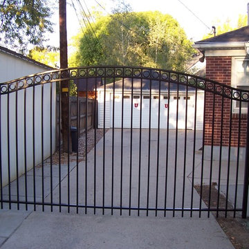 Dynasty Driveway Gate