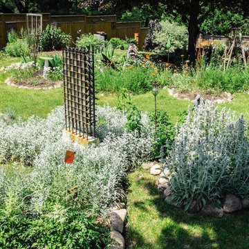 Edible and Cut Flower Sculpture Garden