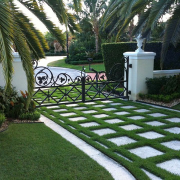 Elegant Driveway Entry