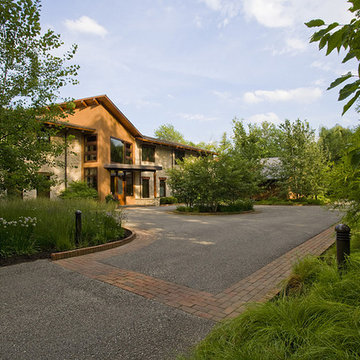 Entry Court
