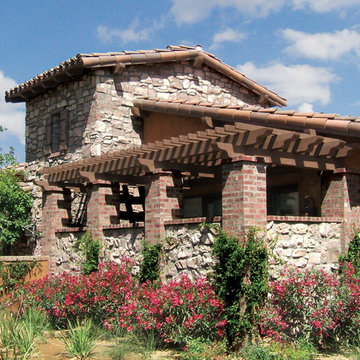 Escala Rancho Mirage Featuring Villa Stone Landscape - Coronado Stone Products