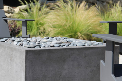 Design ideas for a contemporary landscaping in Seattle.