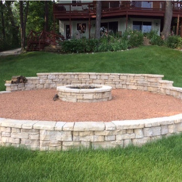 Firepits & Outdoor Fireplaces