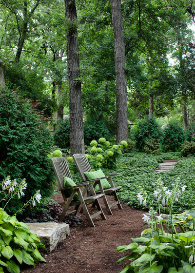 American Traditional Garden by Hursthouse Landscape Architects and Contractors