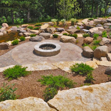 Fox Valley Outcroppings & Firepit