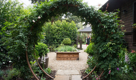 Charmed Circles: Bring Serenity to Your Garden With a Moon Gate