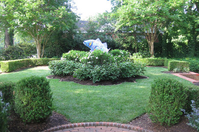 This is an example of a traditional landscaping in Richmond.