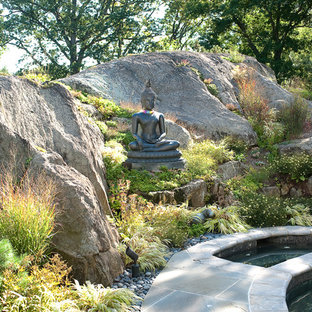 Design ideas for an asian hillside landscaping in New York.