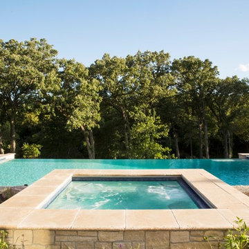 Gorgeous Edgeless Pool – Unbelievably Fun Outdoor Living