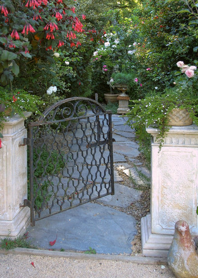 Mediterranean Garden by Margie Grace - Grace Design Associates