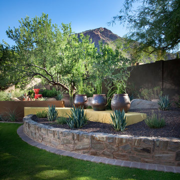 Hacienda Modern - Retaining walls