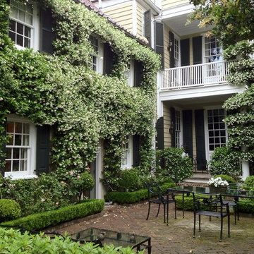 Historic Charleston Courtyard