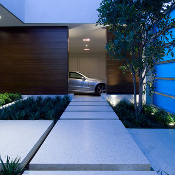 Hopen Place Hollywood Hills modern home entry courtyard & luxury car garage