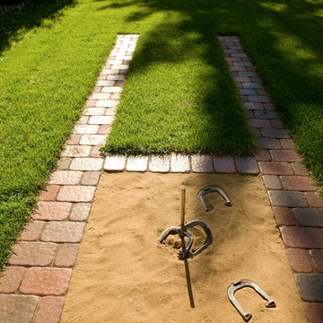 Horseshoe Pitch in Pavers