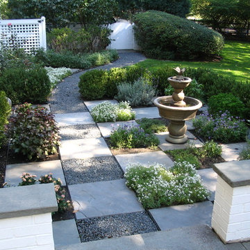 Informal Garden - A Side Yard Garden Path using shades of Gray  - Glenview, Illi
